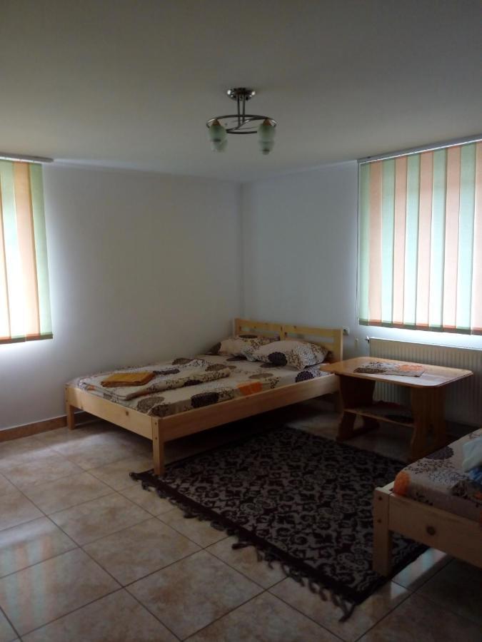 Ibolya-Imola Bed & Breakfast Praid Exterior foto