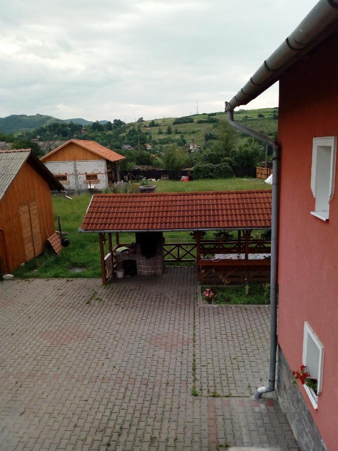 Ibolya-Imola Bed & Breakfast Praid Exterior foto