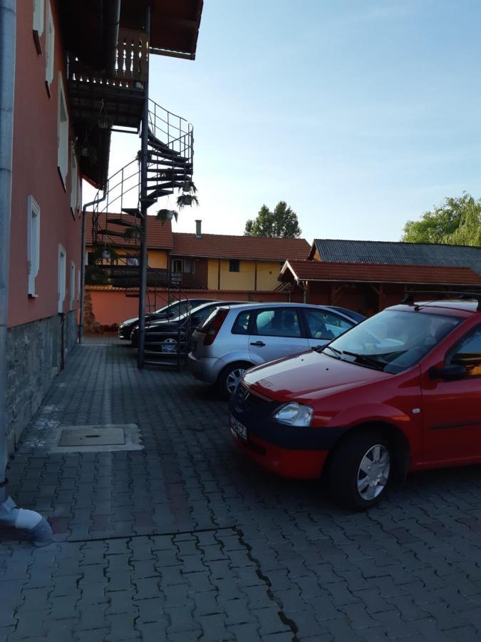 Ibolya-Imola Bed & Breakfast Praid Exterior foto