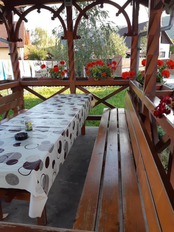Ibolya-Imola Bed & Breakfast Praid Exterior foto